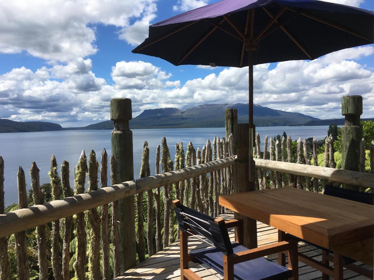 Te Whare -Lake Tarawera Tree-Top Nest 外观 照片